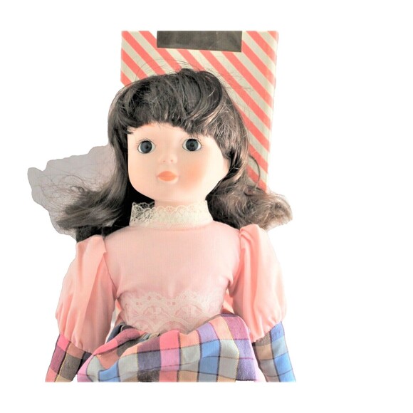 Vintage Musical Collectible Porcelain Doll Brown Hair Blue Eyes 18" Tall - Picture 7 of 8